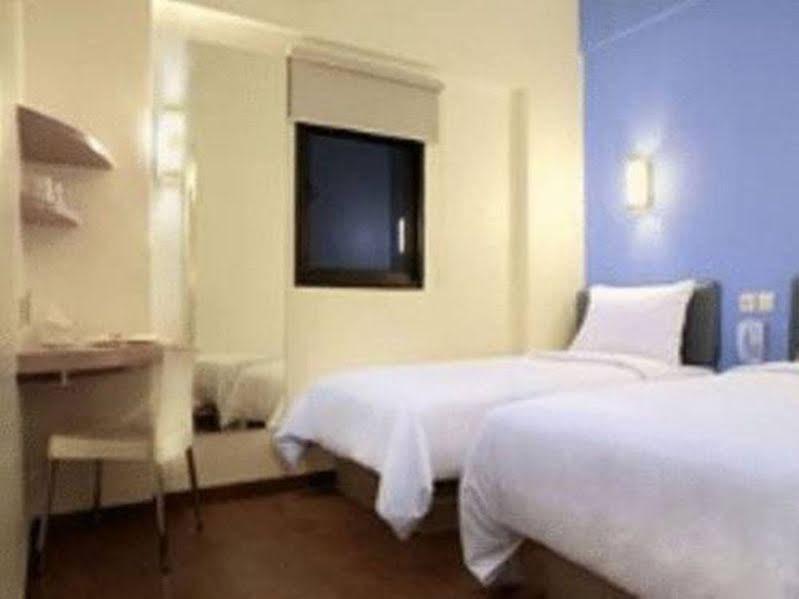 Amaris Hotel Banjar Banjarmasin  Extérieur photo
